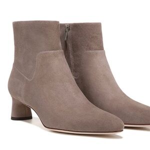 Vince Women's Hilda Taupe Suede
Booties Ankle size 37 US 7 NEW